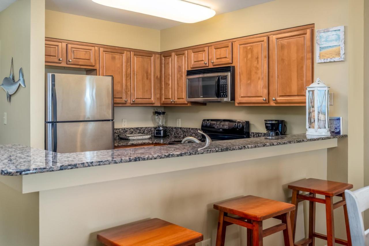 Footprints In The Sand - Beautiful First Floor Walk-Out Is Only Steps To The Pool And Beach Boardwalk! Condo Dauphin Island Eksteriør billede