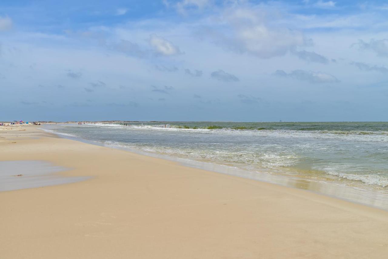 Footprints In The Sand - Beautiful First Floor Walk-Out Is Only Steps To The Pool And Beach Boardwalk! Condo Dauphin Island Eksteriør billede